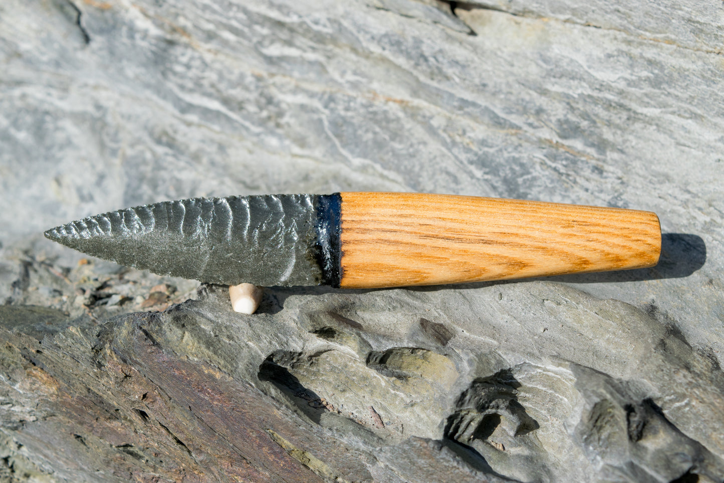 Iceman Dagger No.004 — Oregon Green Sheen Obsidian & English (Cornish) Olive Ash