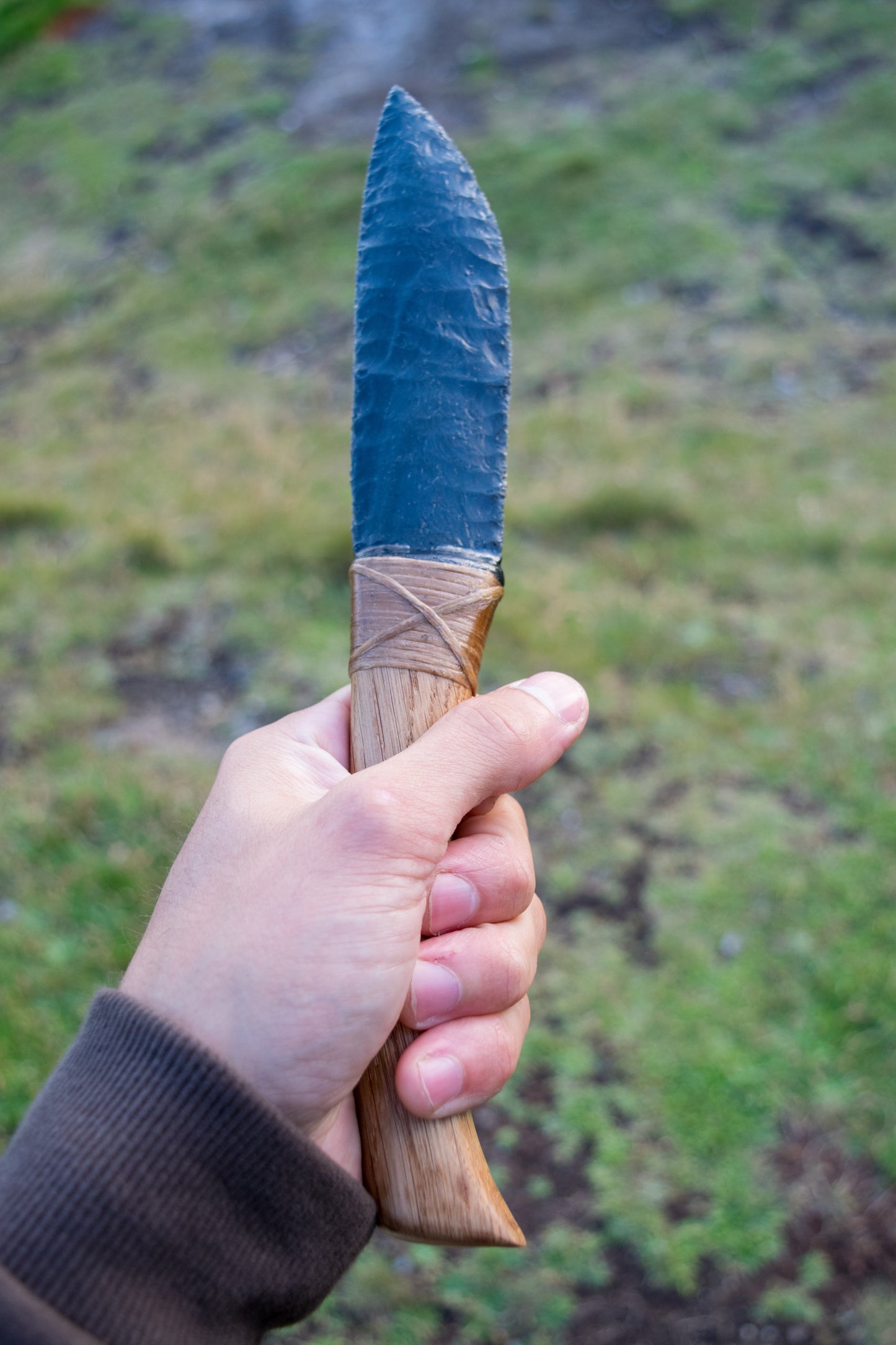 Bowman Lithics Signature Knife #016 – Green Sheen Obsidian with Solid Oak Handle