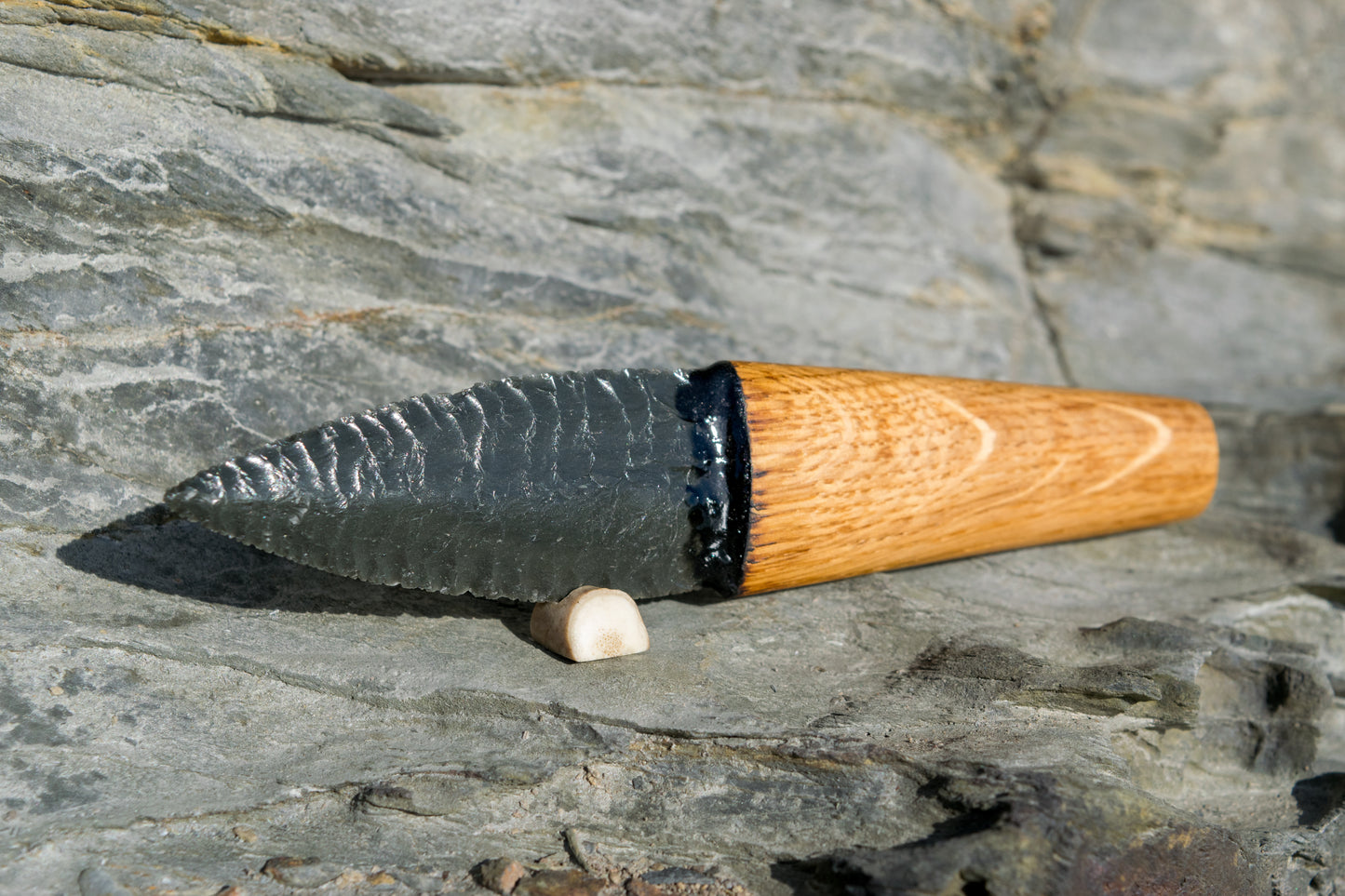 Iceman Dagger No.005 — Oregon Green Sheen Obsidian & English (Cornish) Oak
