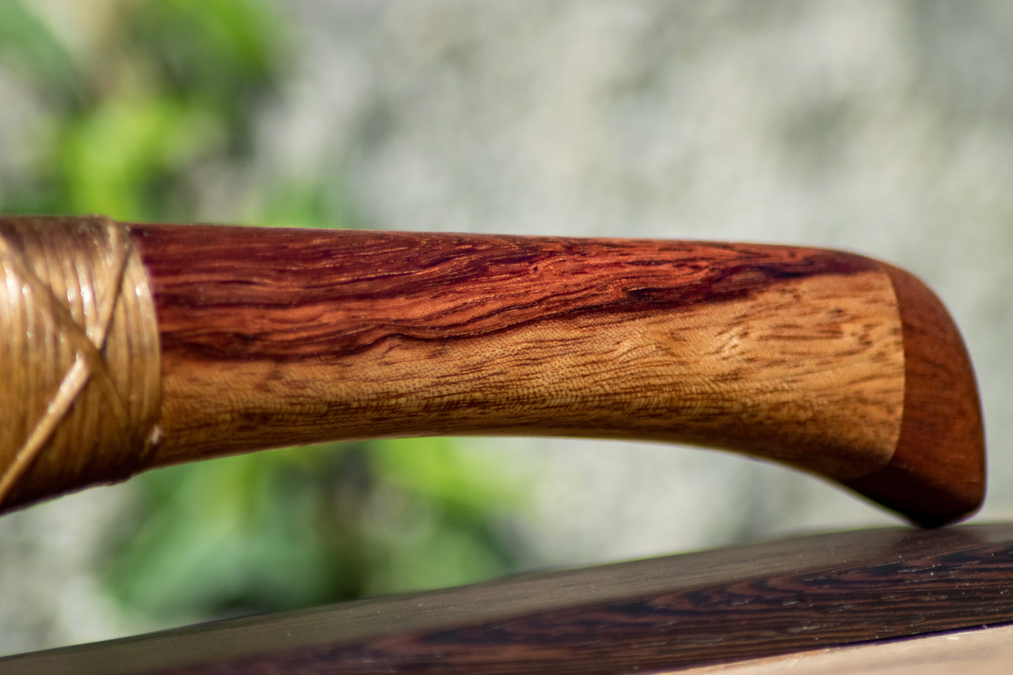 Bowman Lithics Signature Knife #015 – Gold Sheen Obsidian with Oak, Padauk & Rosewood Handle