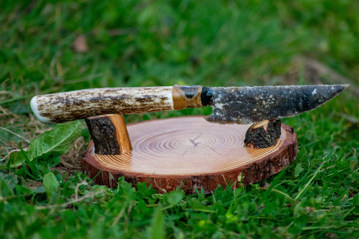 Bowman Lithics Signature Knife #009 – Charmouth “Galaxy” English Flint Tanged Blade with Scottish Red Deer Antler Handle