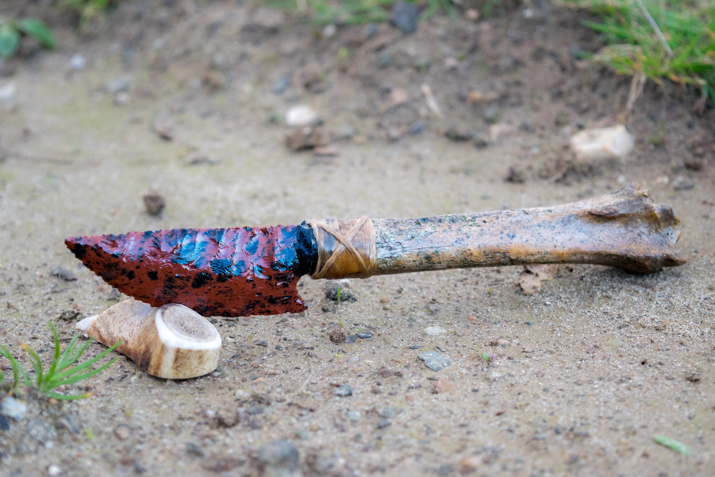 Bowman Lithics Signature Knife #008 – Mahogany Obsidian Tanged Blade with Sheep Leg Bone Handle