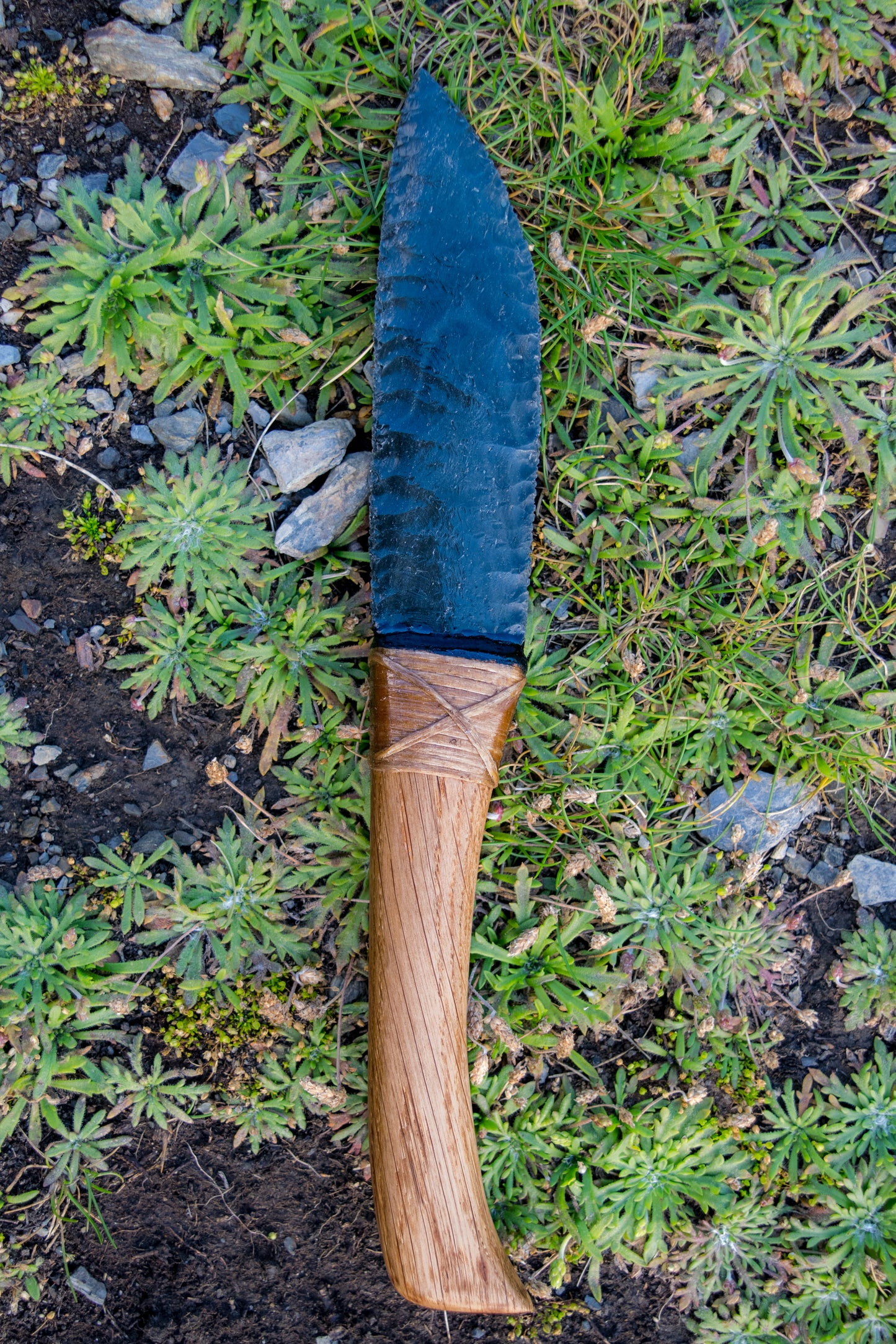 Bowman Lithics Signature Knife #016 – Green Sheen Obsidian with Solid Oak Handle