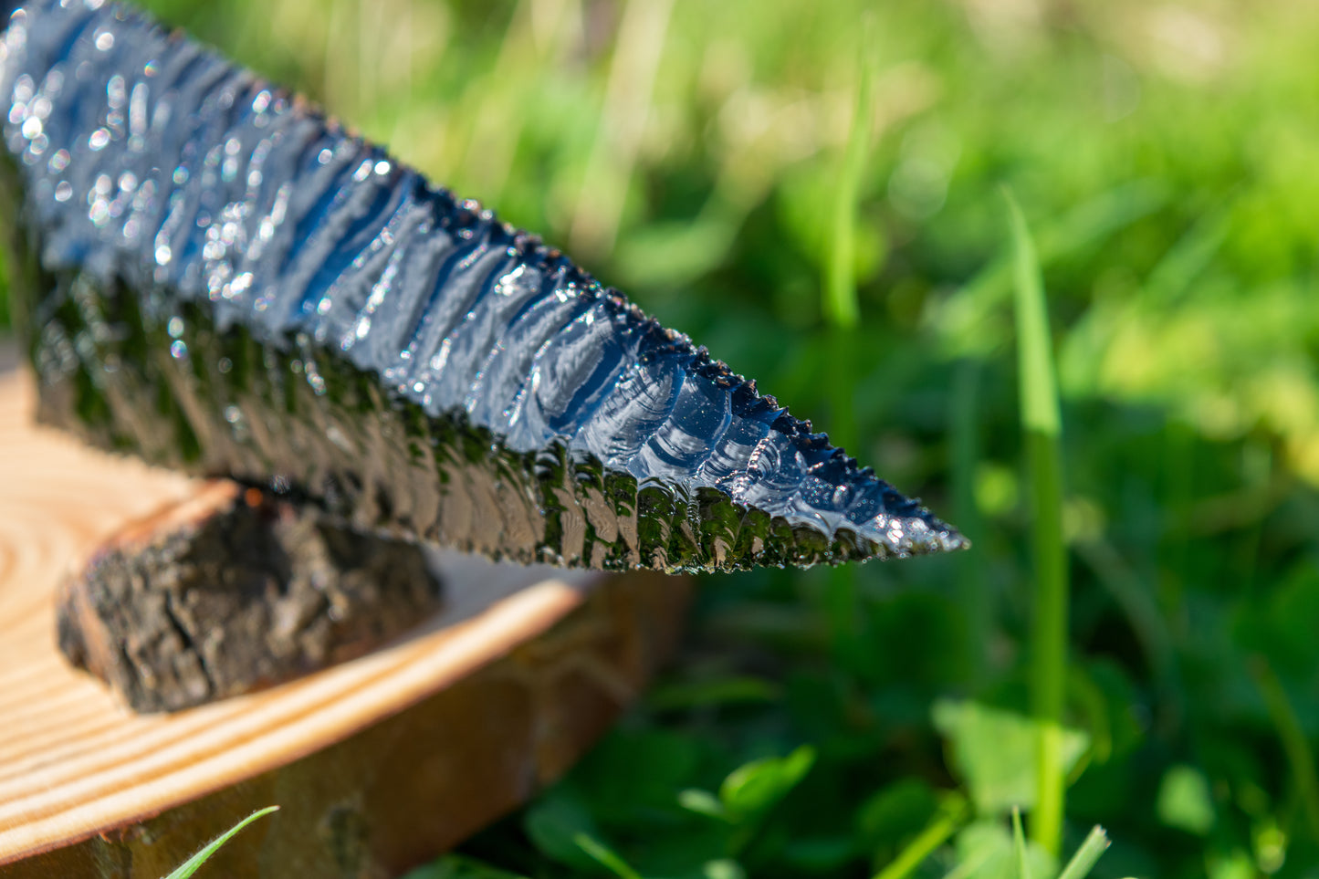 Bowman Lithics Signature Knife #006 – Mexican Black Obsidian Tanged Blade with Scottish Red Deer Antler Handle