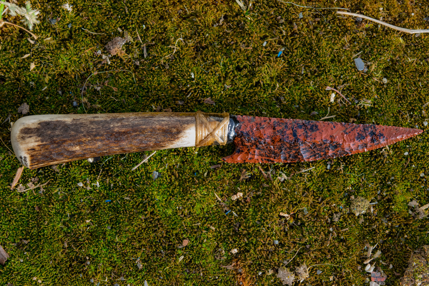 Bowman Lithics Signature Knife #005 – Mahogany Obsidian Straight Back Blade with Red Deer Antler Handle