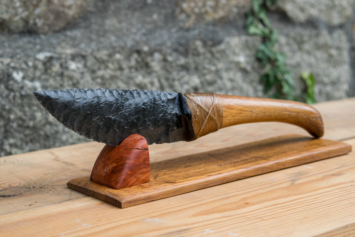 Bowman Lithics Signature Knife #023 – Green Sheen Obsidian with 400 Year Old German Oak Handle
