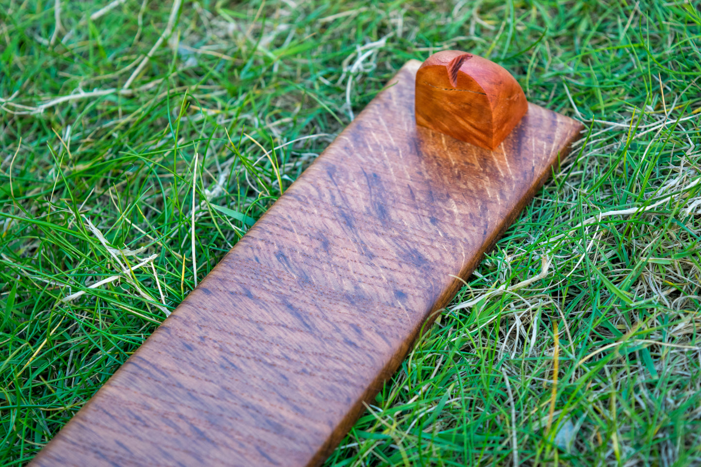 Bowman Lithics Signature Knife #016 – Green Sheen Obsidian with Solid Oak Handle
