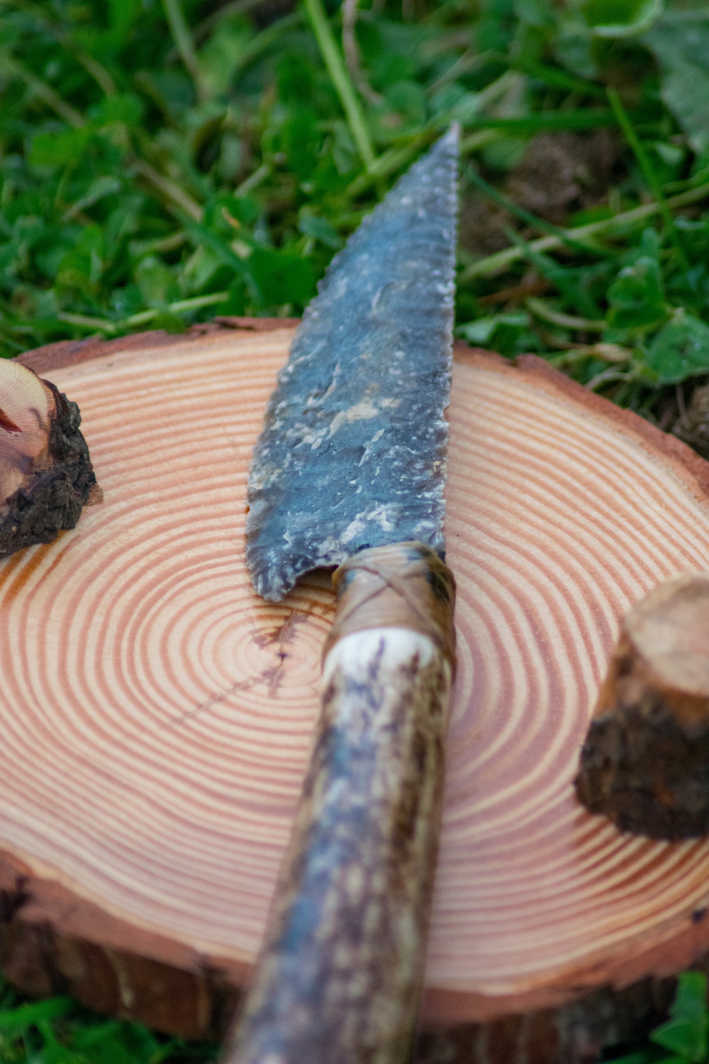 Bowman Lithics Signature Knife #009 – Charmouth “Galaxy” English Flint Tanged Blade with Scottish Red Deer Antler Handle