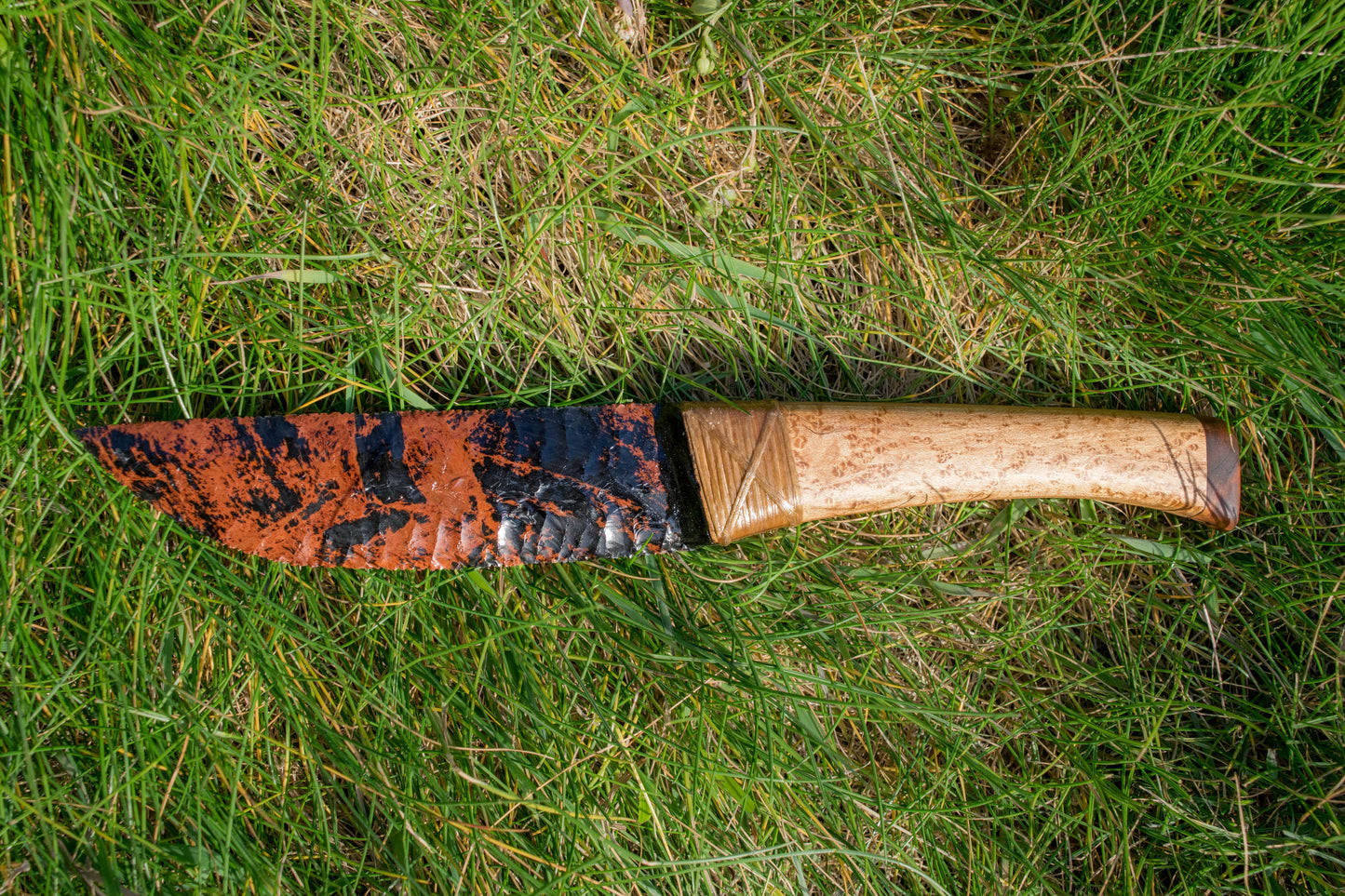 Bowman Lithics Signature Knife #011 – Oregon Mahogany Obsidian Straight Back Blade with Oak, Maple & Burl Handle