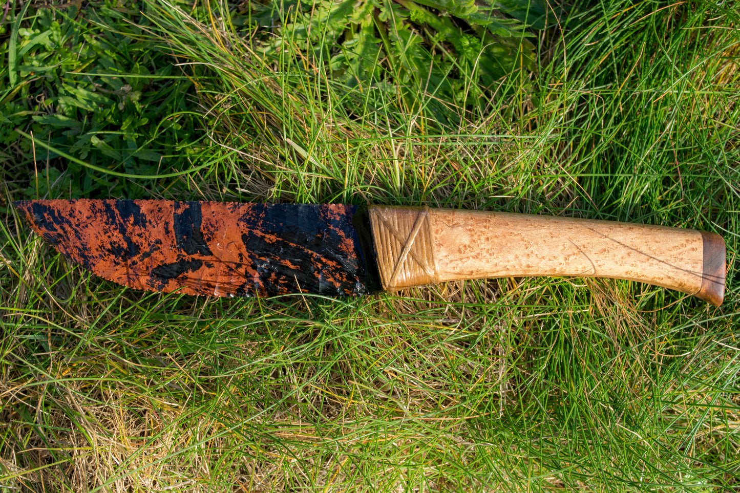 Bowman Lithics Signature Knife #011 – Oregon Mahogany Obsidian Straight Back Blade with Oak, Maple & Burl Handle