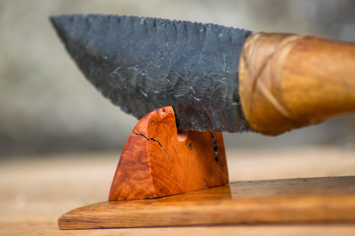 Bowman Lithics Signature Knife #023 – Green Sheen Obsidian with 400 Year Old German Oak Handle