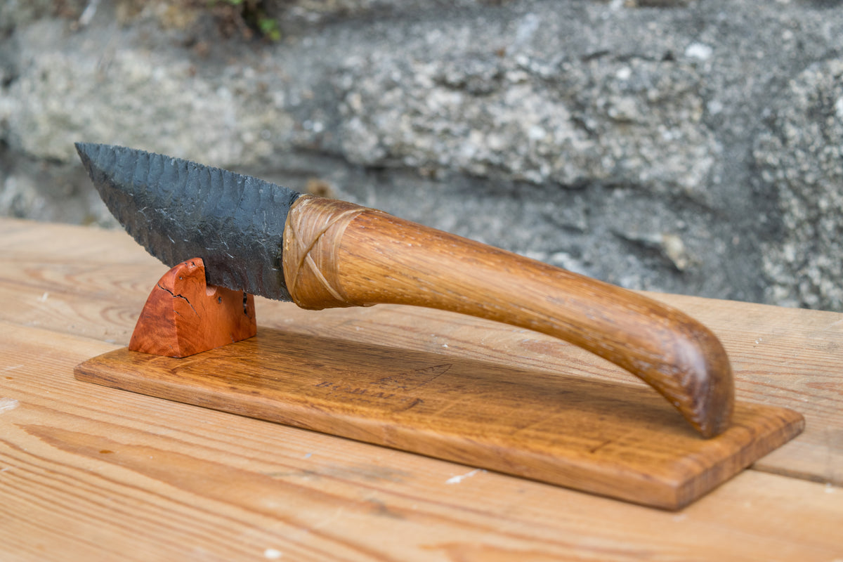 Bowman Lithics Signature Knife #023 – Green Sheen Obsidian with 400 Year Old German Oak Handle