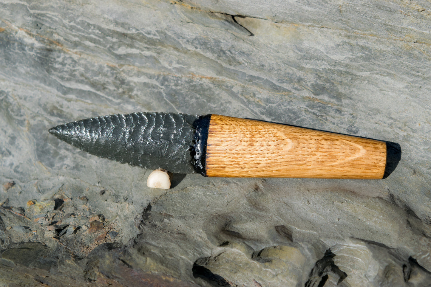 Iceman Dagger No.005 — Oregon Green Sheen Obsidian & English (Cornish) Oak