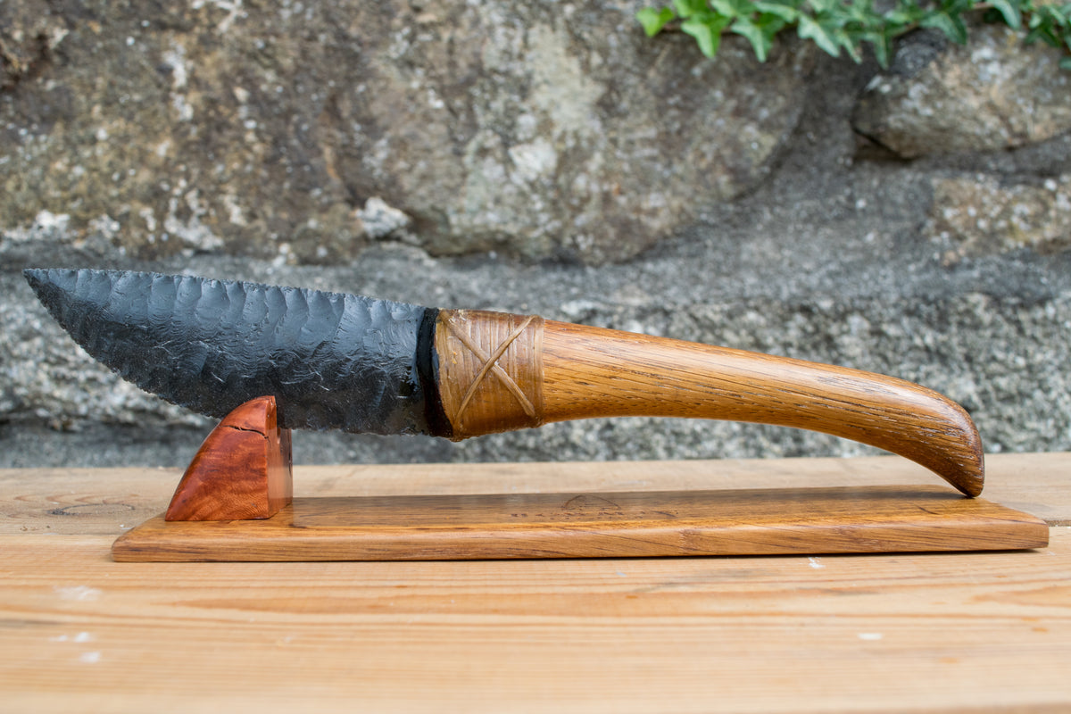 Bowman Lithics Signature Knife #023 – Green Sheen Obsidian with 400 Year Old German Oak Handle